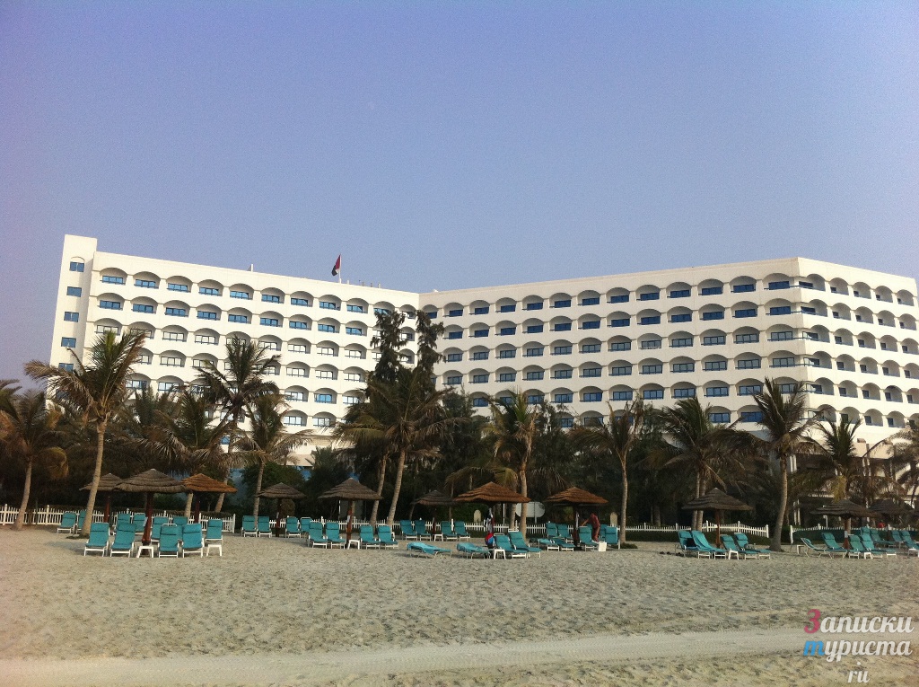 Пляж в Ajman Kempinski Hotel